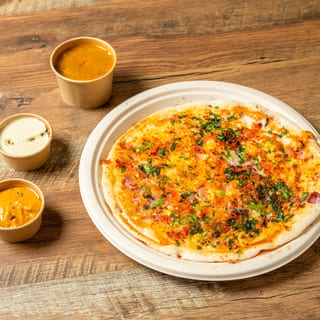 Onion Chilli Uthappam