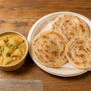 Parotta With Aloo Korma